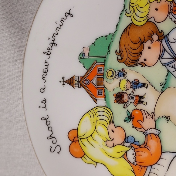 Vintage 1986 Avon Mother's Day Plate - Picture 3 of 5